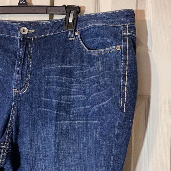 Cato Woman Straight Leg Jeans Medium Wash 20W - Picture 7 of 16